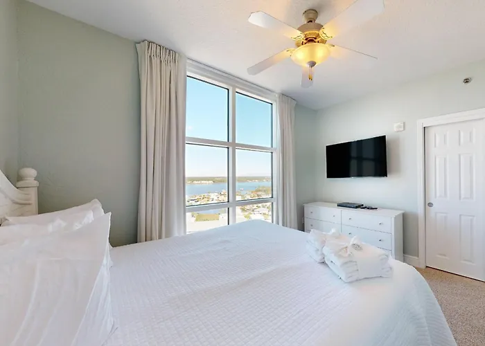 Holiday home Crystal Shores West 1101