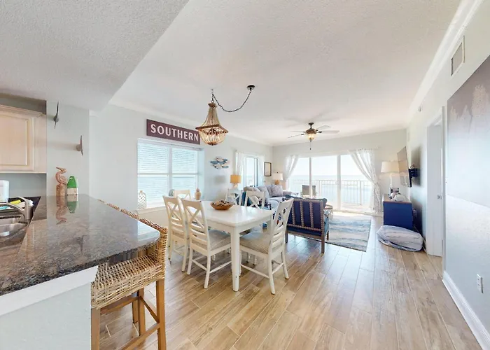Holiday home Crystal Shores West 1101