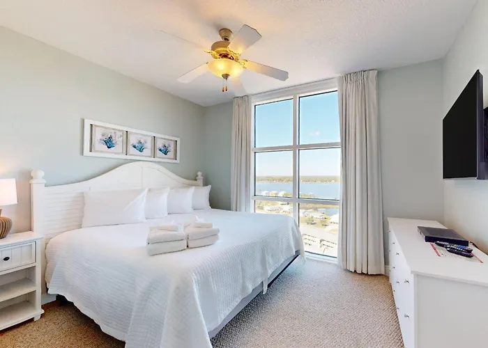 Holiday home Crystal Shores West 1101
