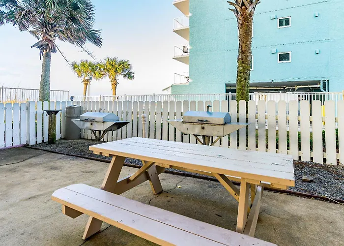 Holiday home Crystal Shores West 1101